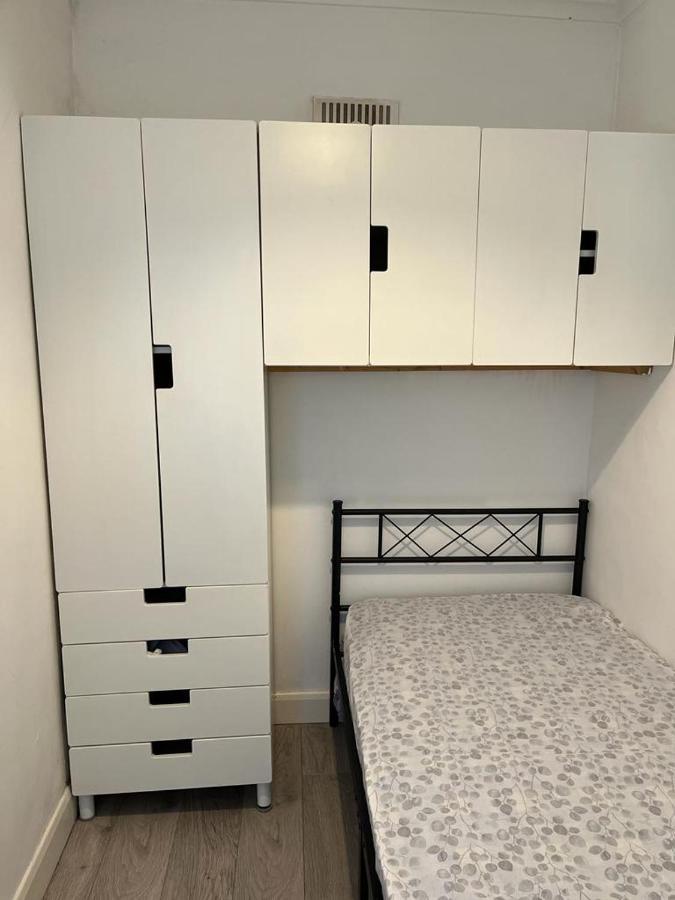 Please Cancel Your Bookings Alloggio in famiglia Londra